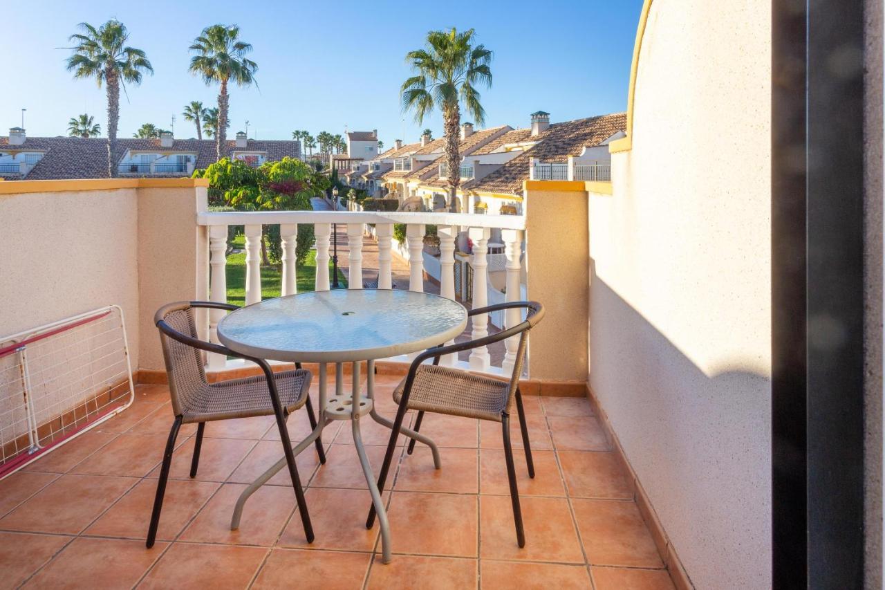 Вилла Pool-Side Townhouse In Cabo Roig Ориуэла Экстерьер фото
