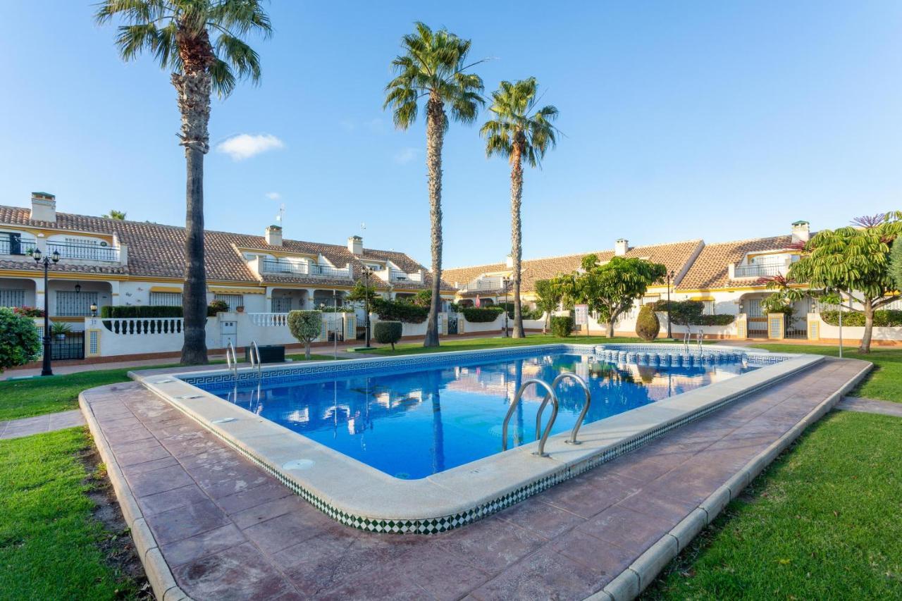 Вилла Pool-Side Townhouse In Cabo Roig Ориуэла Экстерьер фото