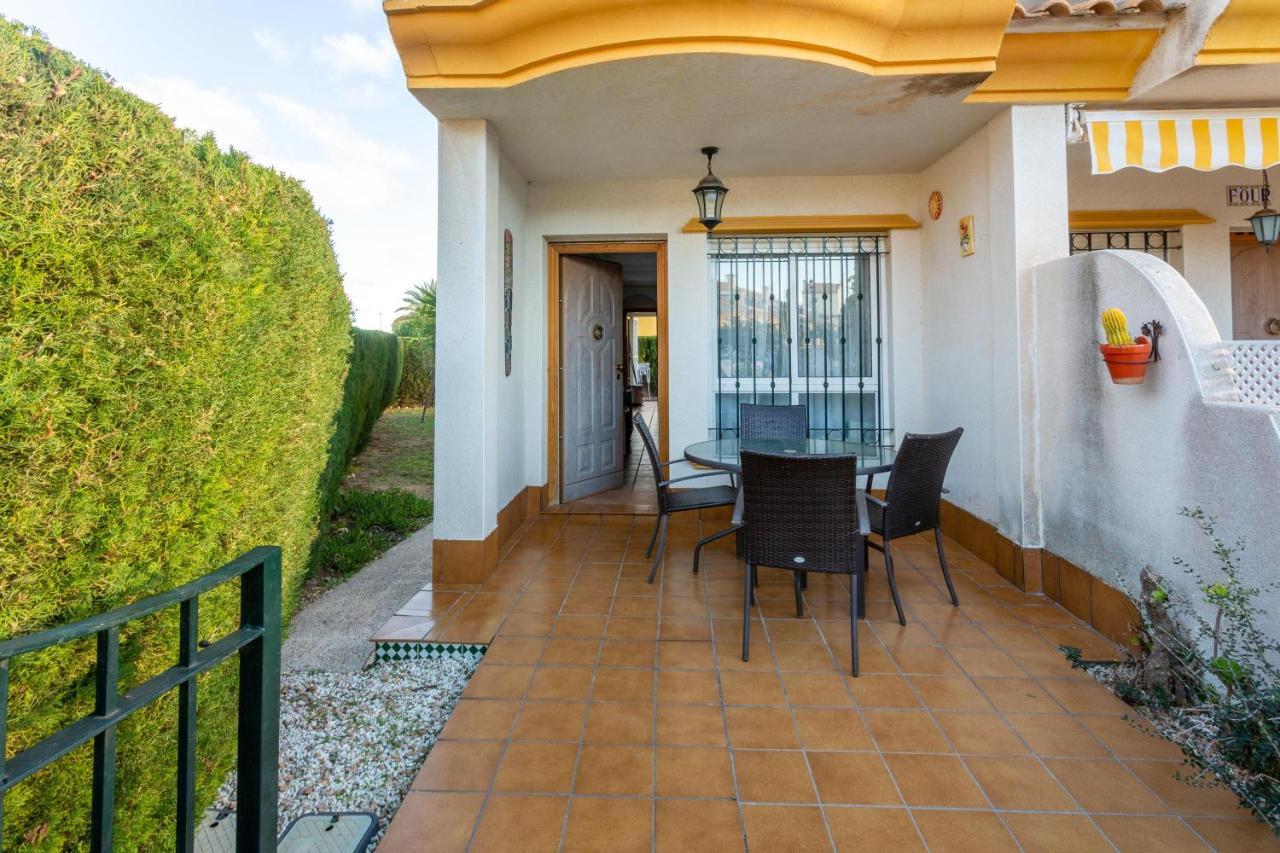 Вилла Pool-Side Townhouse In Cabo Roig Ориуэла Экстерьер фото