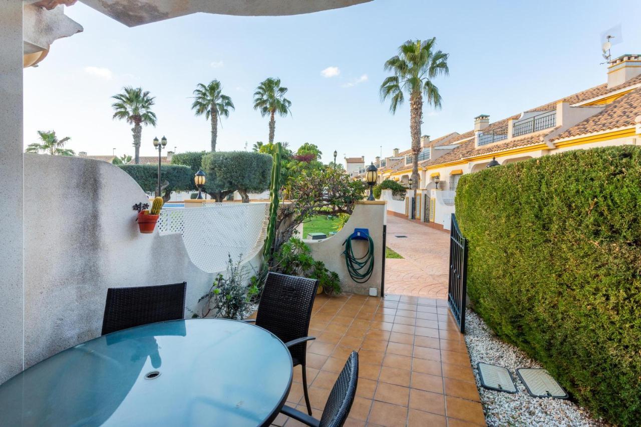 Вилла Pool-Side Townhouse In Cabo Roig Ориуэла Экстерьер фото